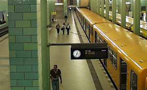 Alexanderplatz U-Bahn
