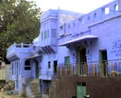 random blue bldg in Jodhpur